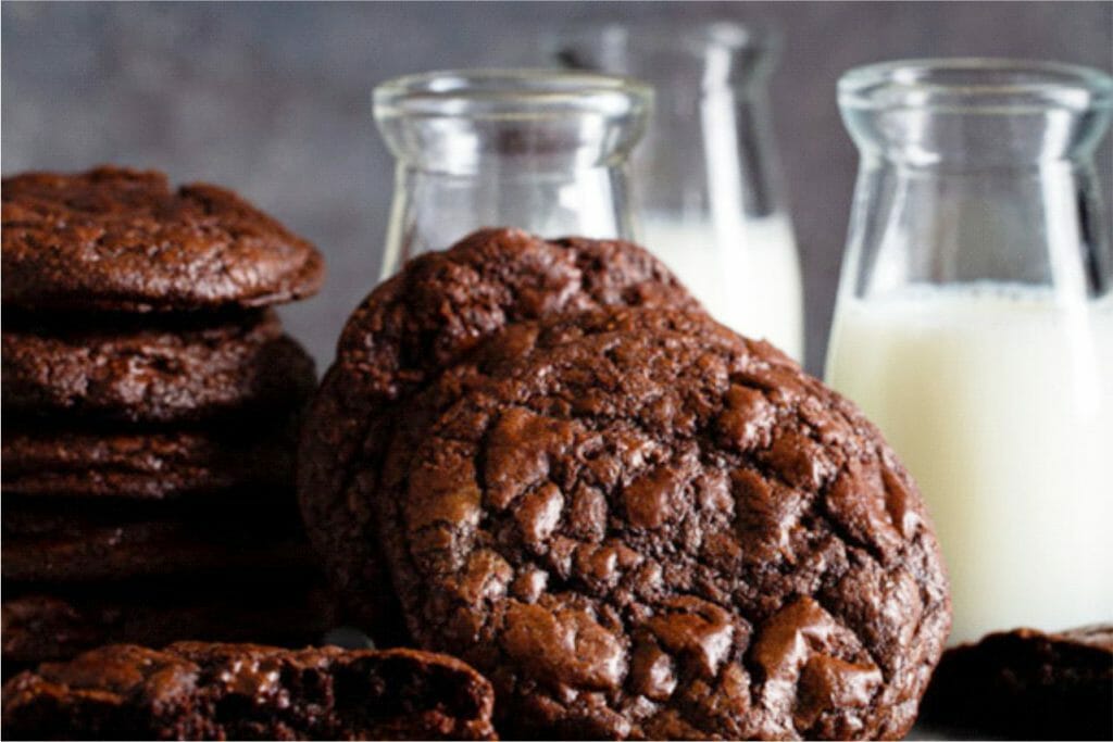 CHOCOLATE CHIP COOKIES recipe by aariafoods
