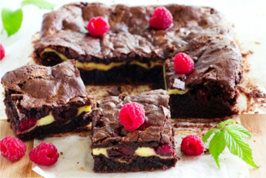 BROWNIES WITH RASPBERRY CHEESE SWIRL recipe by aariafoods