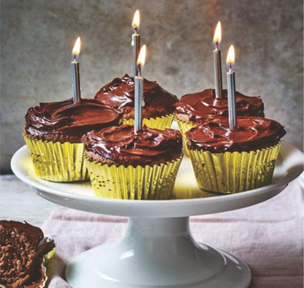 CHOCOLATE CUPCAKE recipe by aariafoods